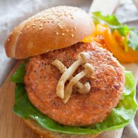 Deluxe Salmon Burgers 5oz